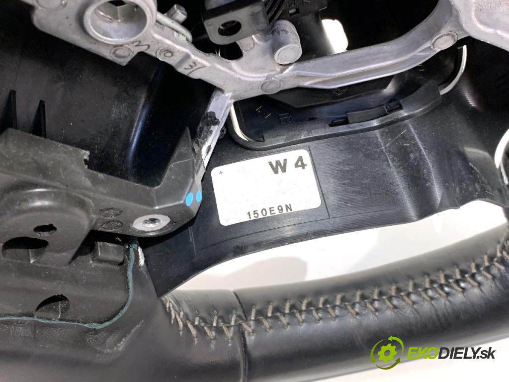 LEXUS IS sedan 2019 133 kW 300h (AVE30_) 2494 volant  (Volant)