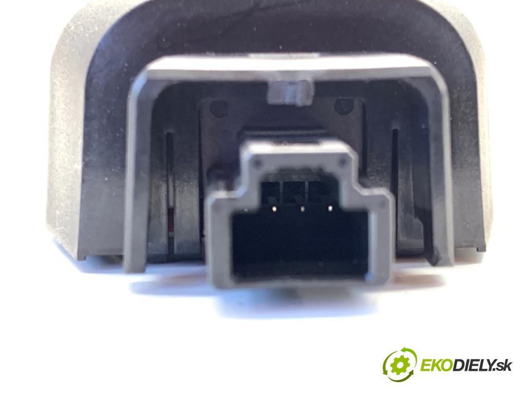 LEXUS IS sedan 2019 133 kW 300h (AVE30_) 2494 Snímač dažďa 89941-52010 (Snímač dažďa)