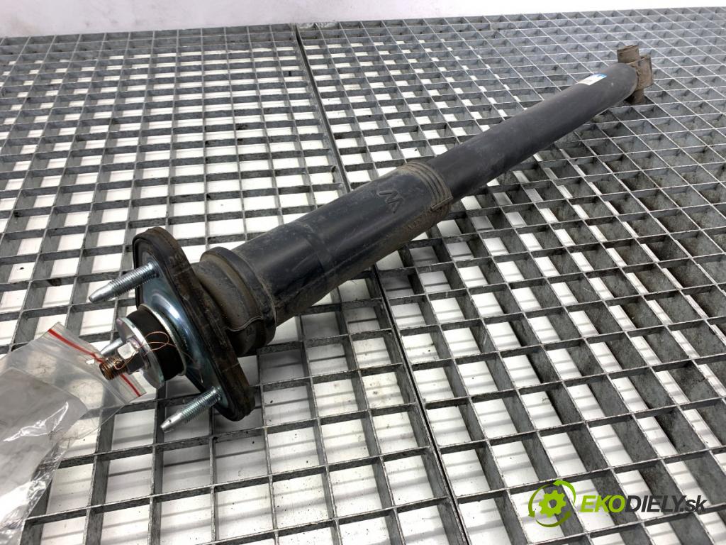 LEXUS IS sedan 2019 133 kW 300h (AVE30_) 2494 tlumič pravý zadní část 48530-53421