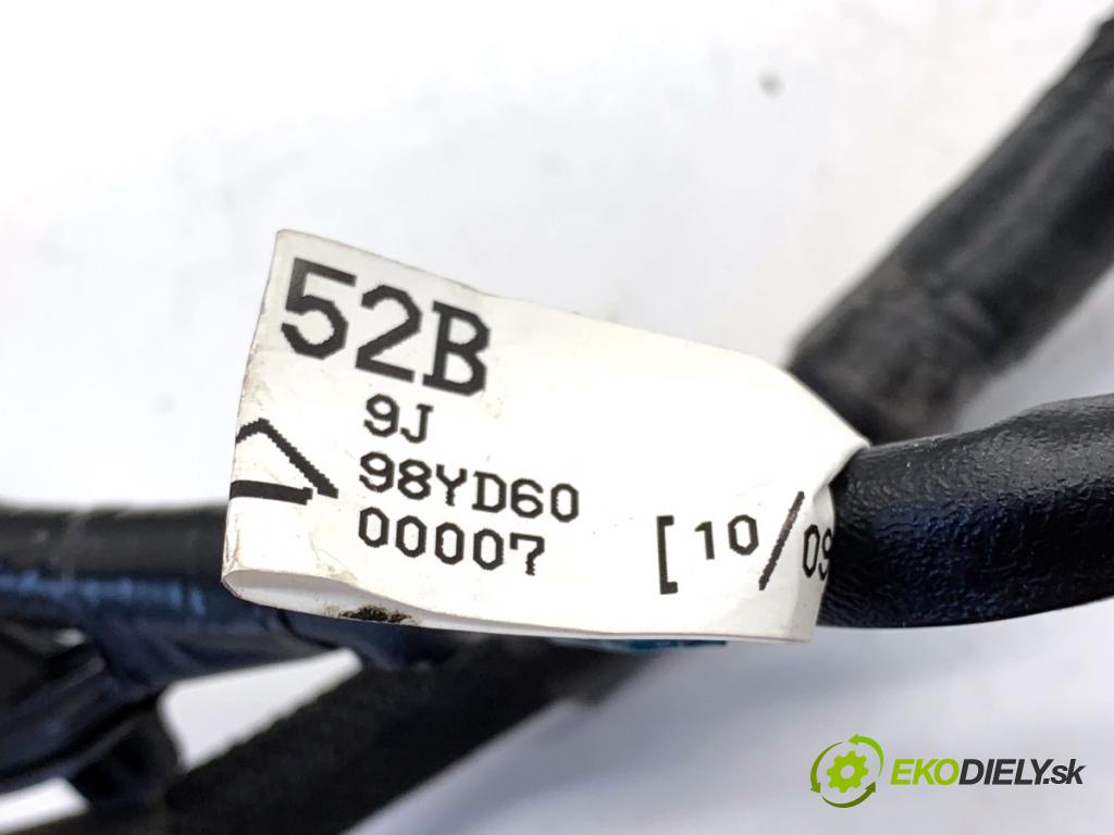 LEXUS IS sedan 2019 133 kW 300h (AVE30_) 2494 Káblovačka Dvere zad ľavy