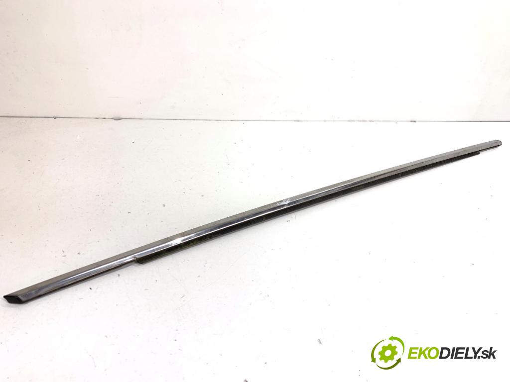 LEXUS IS sedan 2019 133 kW 300h (AVE30_) 2494 lišta Sbírání: přední část pravý 