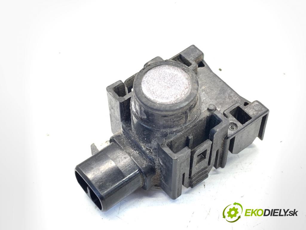 LEXUS IS sedan 2019 133 kW 300h (AVE30_) 2494 snímač PDC 89341-78010-B0