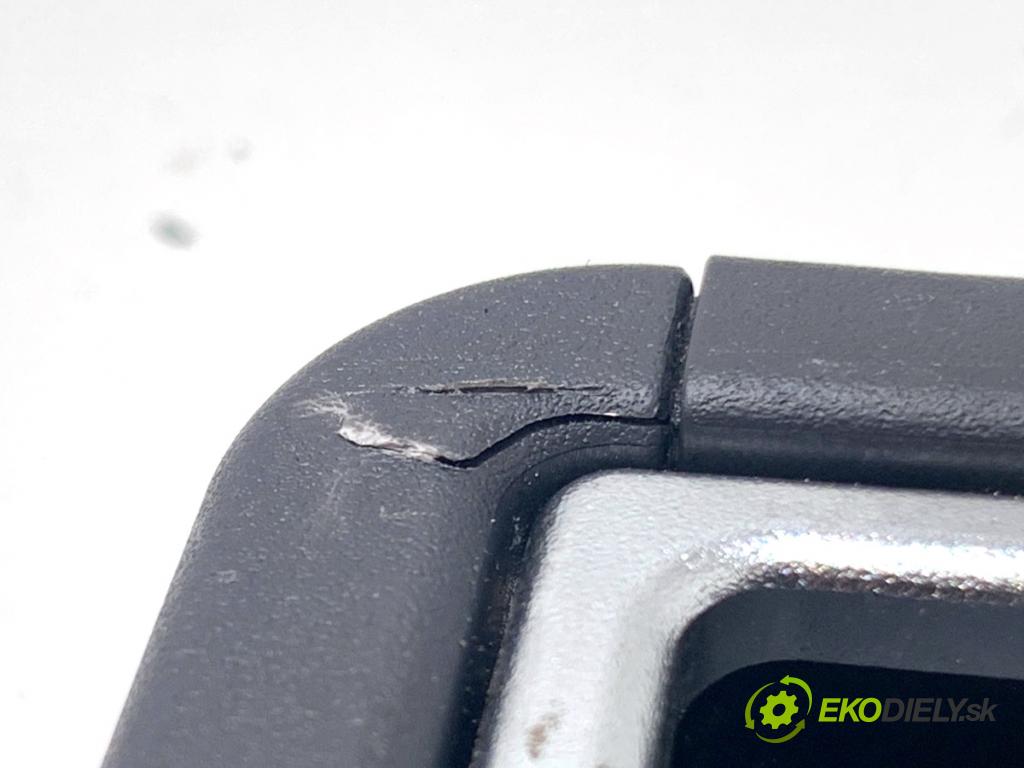 LEXUS IS sedan 2019 133 kW 300h (AVE30_) 2494 úchyty uchycení kufra 66310-30010