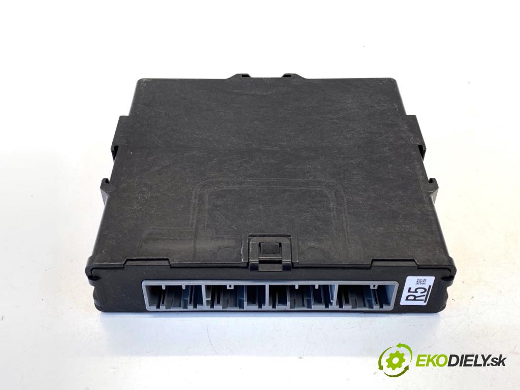 LEXUS IS sedan 2019 133 kW 300h (AVE30_) 2494 modul ECU 89981-53070