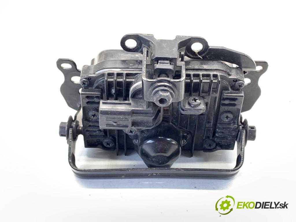 LEXUS IS sedan 2019 133 kW 300h (AVE30_) 2494 RADAR: DISTRONIC 88210-48071