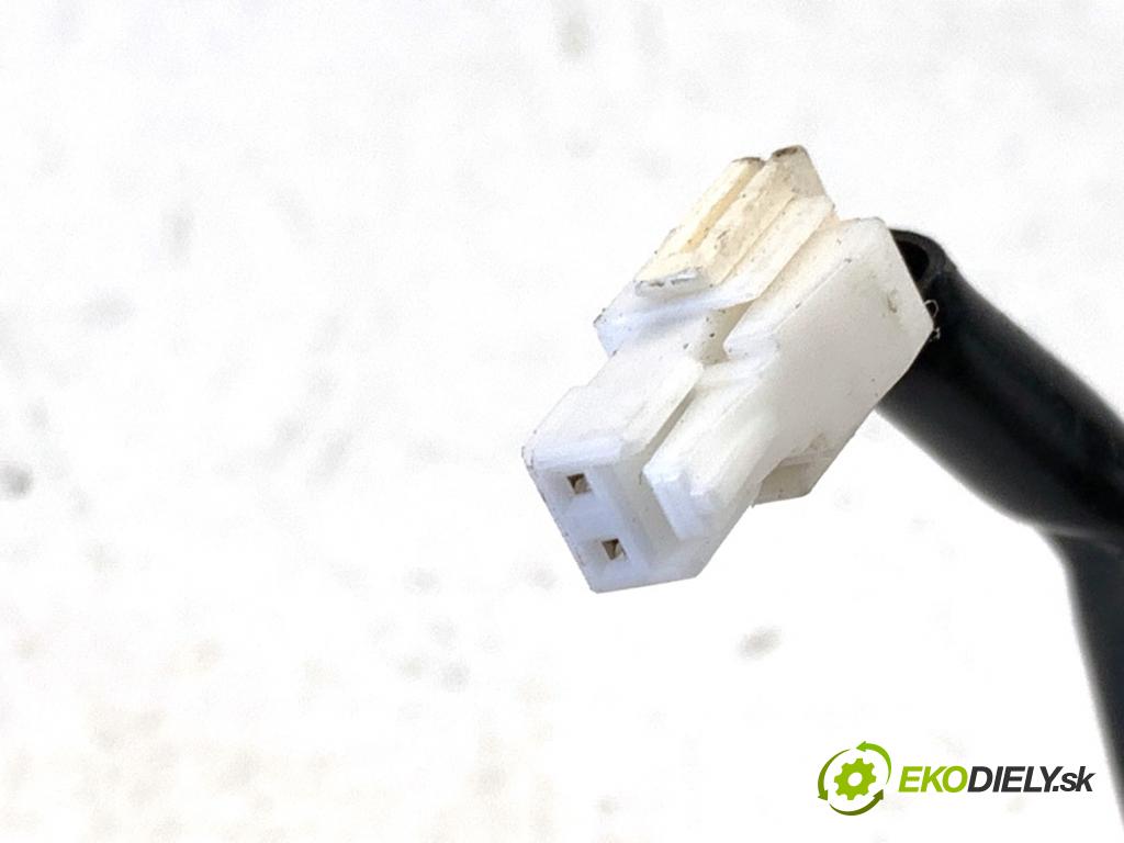 LEXUS IS sedan 2019 133 kW 300h (AVE30_) 2494 modul řídící jednotka volantu 864A2-48011