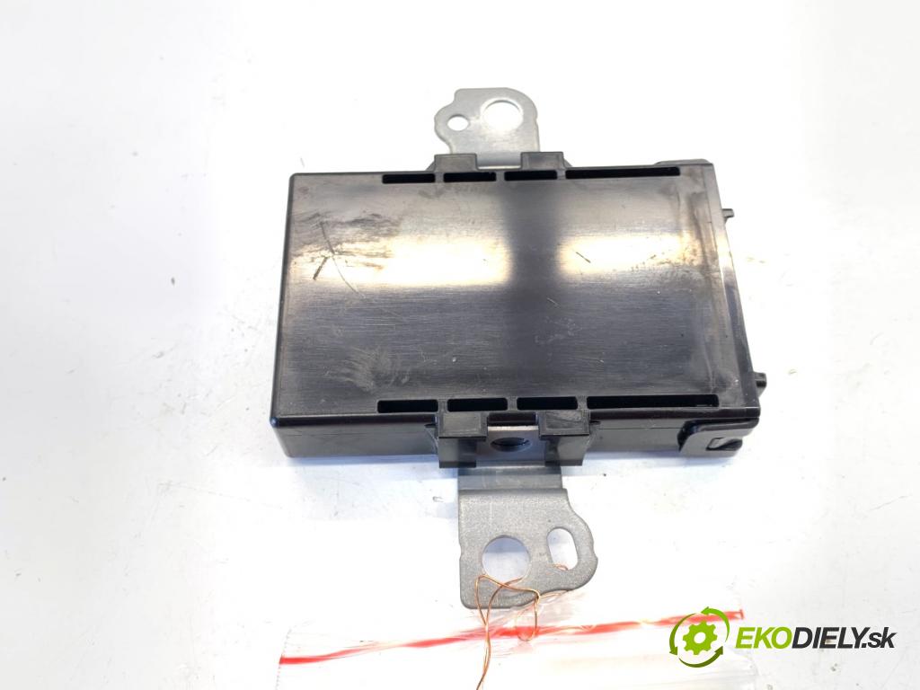 LEXUS IS sedan 2019 133 kW 300h (AVE30_) 2494 modul GATEWAY 89100-30231