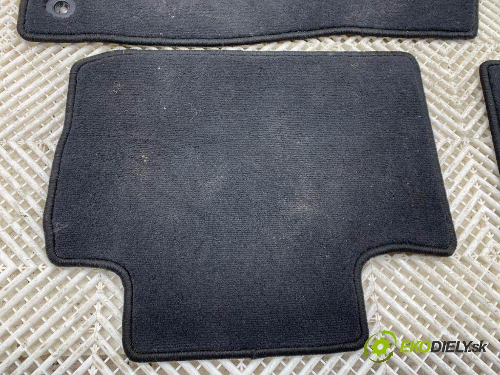 LEXUS IS sedan 2019 133 kW 300h (AVE30_) 2494 koberček