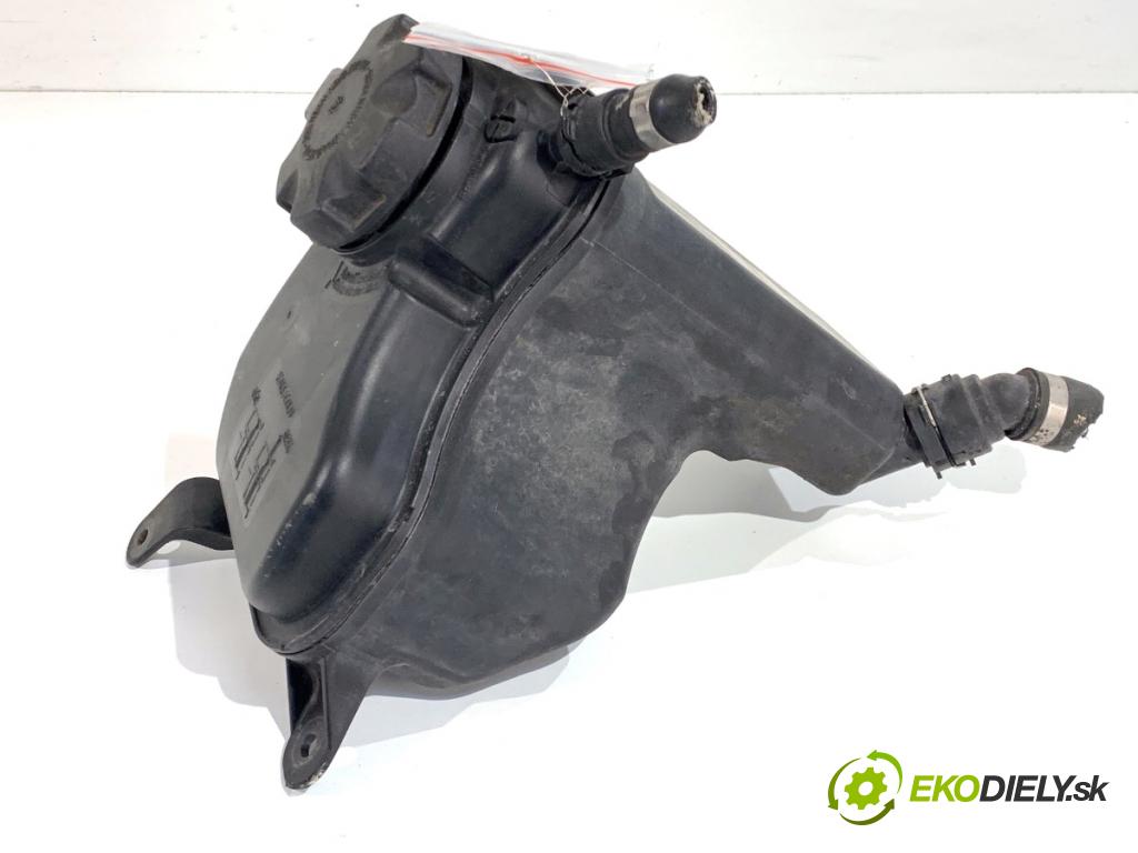 BMW E90 sedan 2005 110 kW 320 i 1995 nádržka vyrovnávací kapaliny chadicího 7543026