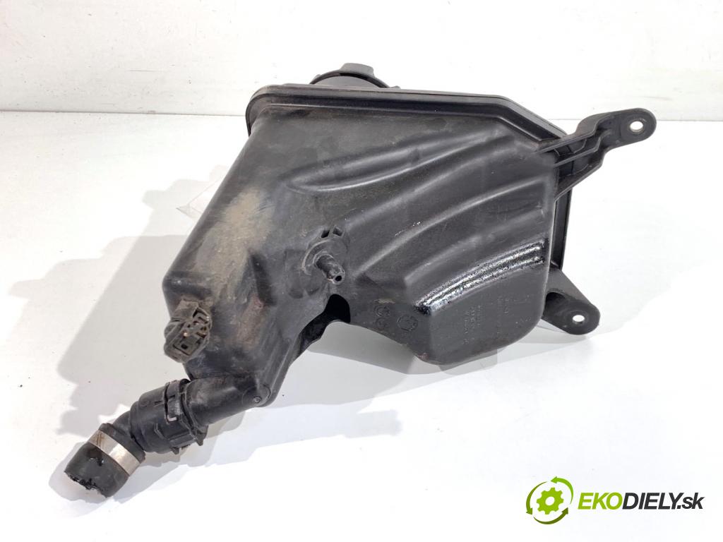 BMW E90 sedan 2005 110 kW 320 i 1995 nádržka vyrovnávací kapaliny chadicího 7543026