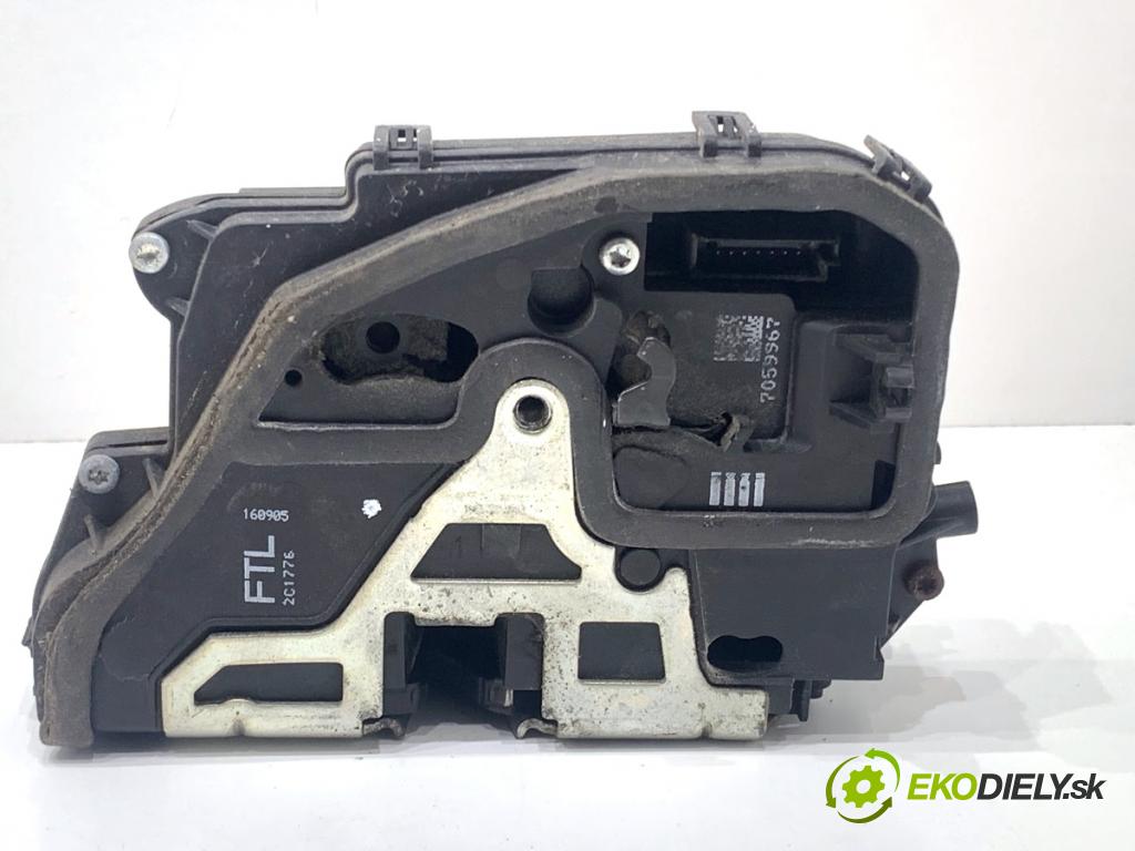 BMW E90 sedan 2005 110 kW 320 i 1995 zámok Dvere ľavy predný 7059967