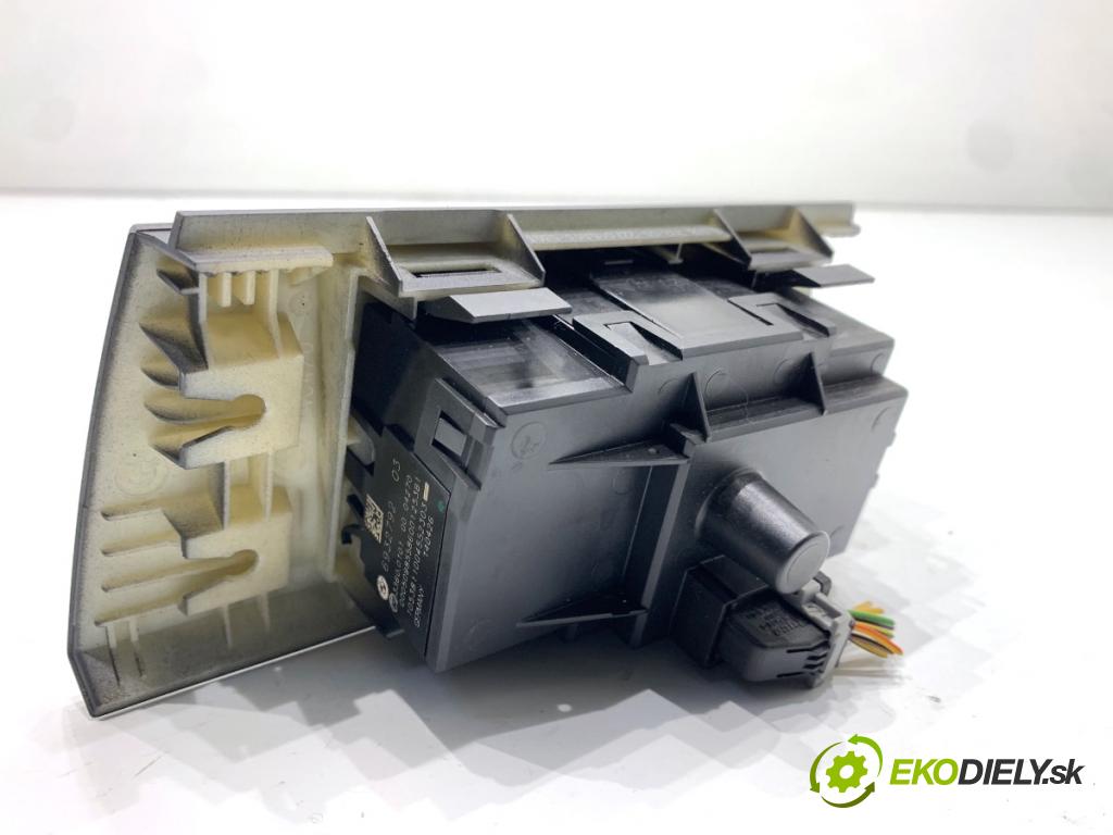 BMW E90 sedan 2005 110 kW 320 i 1995 Spínač svetiel 6932792