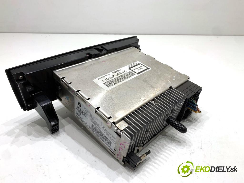 BMW E90 sedan 2005 110 kW 320 i 1995 RADIO 6962296 (Audio zařízení)