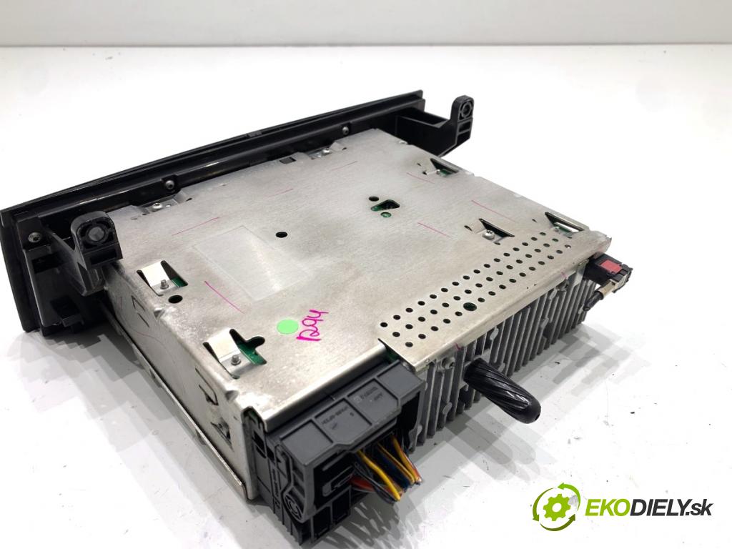 BMW E90 sedan 2005 110 kW 320 i 1995 RADIO 6962296 (Audio zařízení)