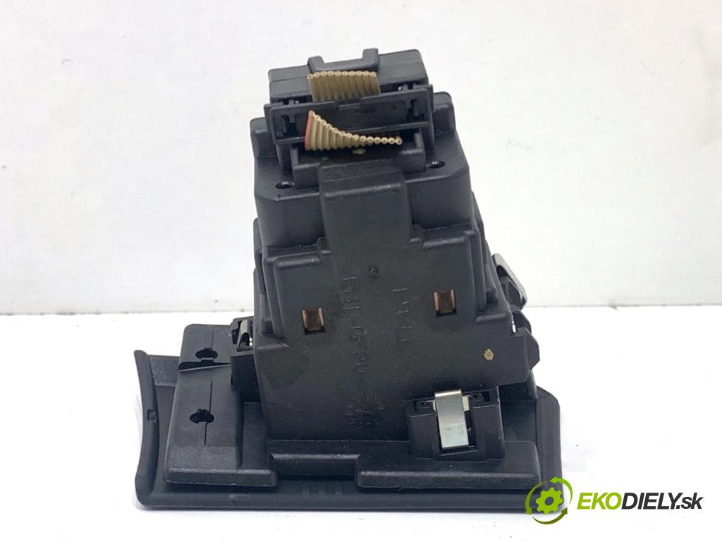 BMW E90 sedan 2005 110 kW 320 i 1995 spinačka 6954719 (Spínacia skrinka)