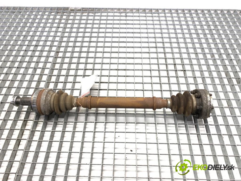 BMW E90 sedan 2005 110 kW 320 i 1995 Poloos ľavy zad 