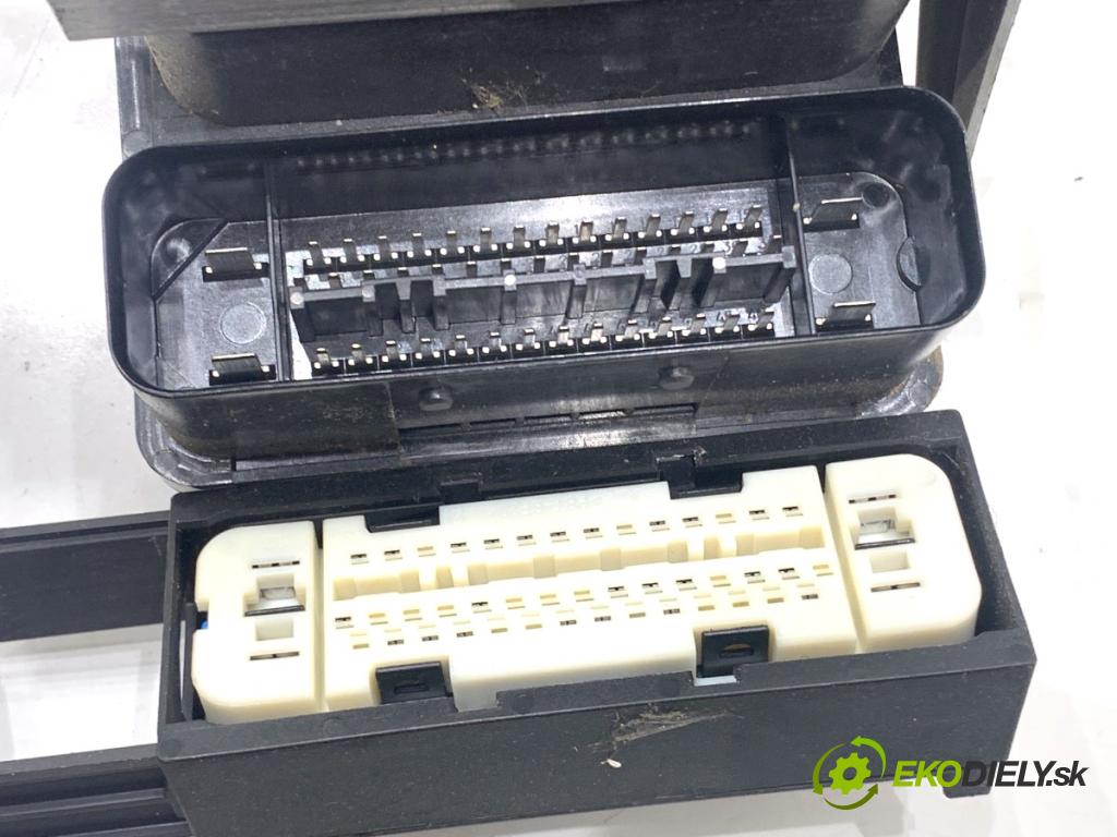 BMW E90 sedan 2005 110 kW 320 i 1995 Pumpa ABS 6772213 (Pumpa ABS)