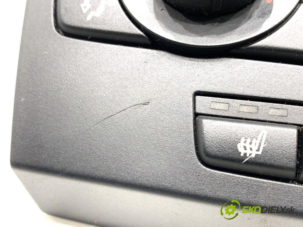 BMW E90 sedan 2005 110 kW 320 i 1995 Panel ovládaní topení 6983944 (Páčky pod volantem)