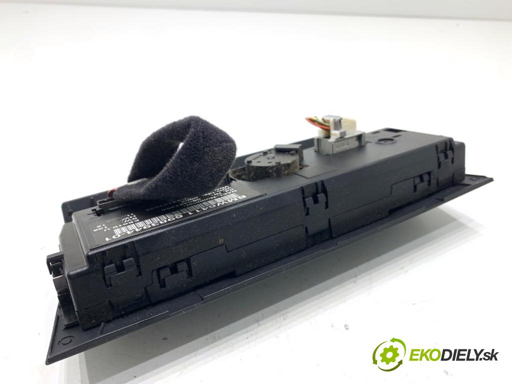 BMW E90 sedan 2005 110 kW 320 i 1995 Panel ovládaní topení 6983944 (Páčky pod volantem)