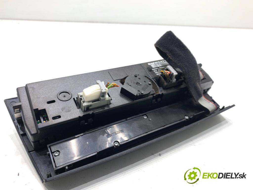 BMW E90 sedan 2005 110 kW 320 i 1995 Panel ovládaní topení 6983944 (Páčky pod volantem)