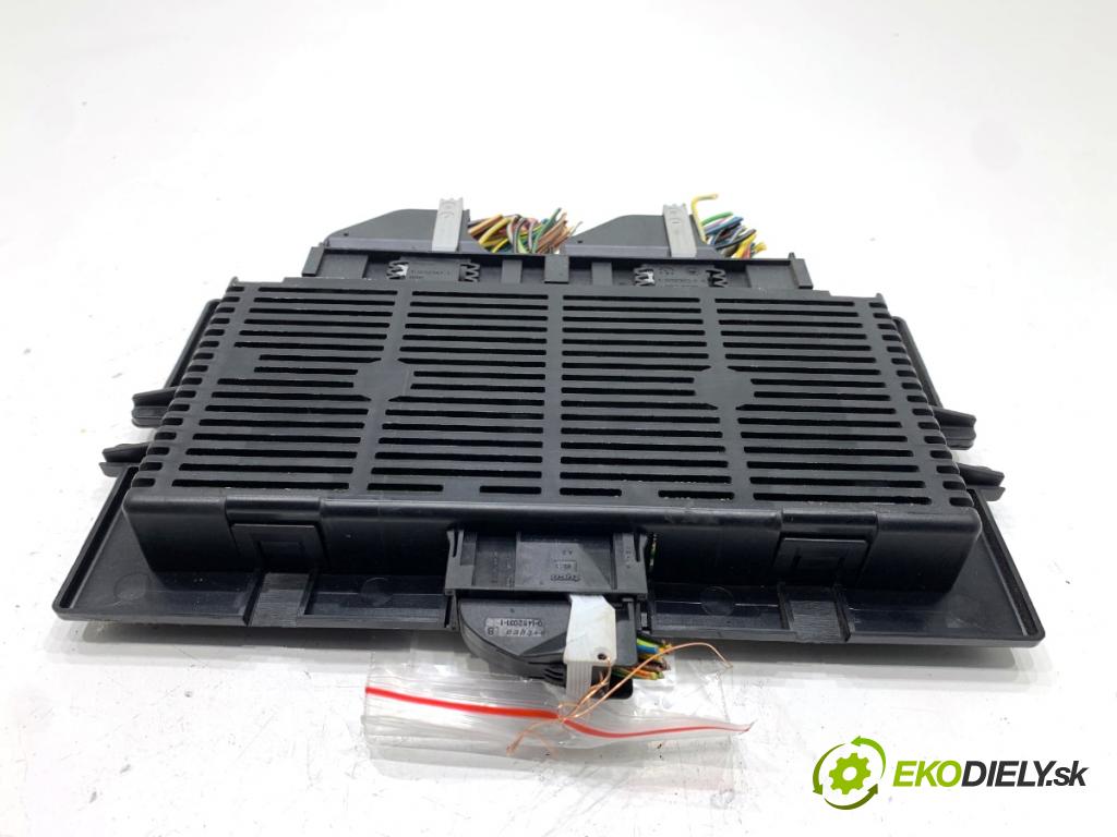 BMW E90 sedan 2005 110 kW 320 i 1995 modul světel 6977723 (Řídící jednotka ostatní)