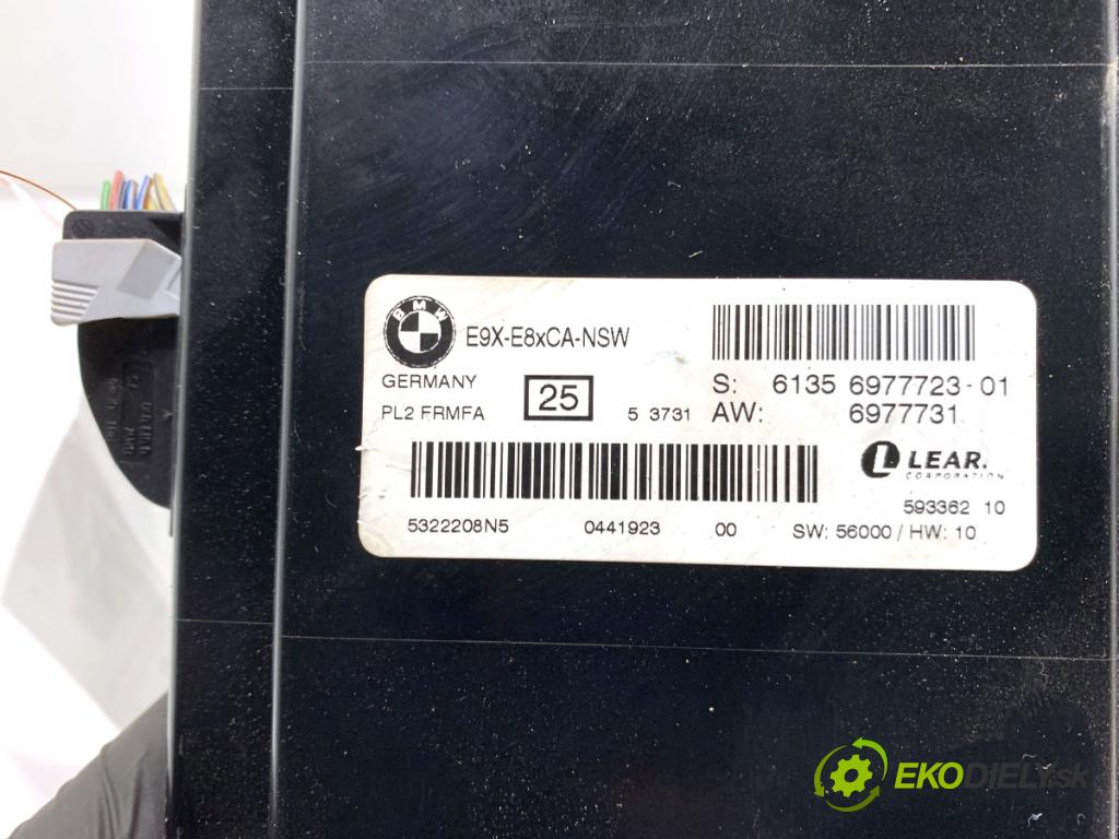 BMW E90 sedan 2005 110 kW 320 i 1995 Modul svetiel 6977723 (Riadiaca jednotka ostatné)