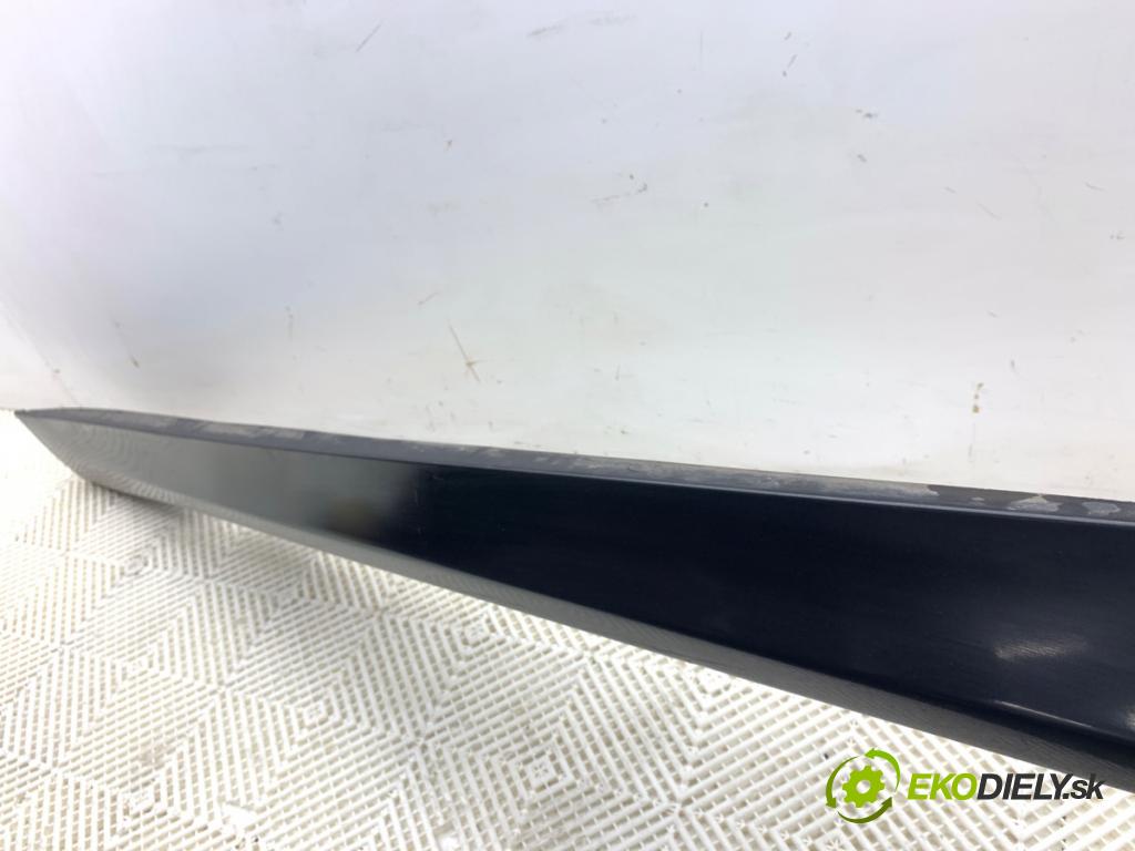 BMW E90 sedan 2005 110 kW 320 i 1995 Lišta prahová pravy