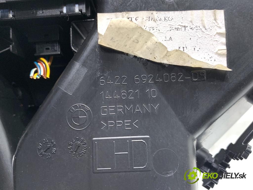BMW E90 sedan 2005 110 kW 320 i 1995 Mriežky kúrenia predný 6924082