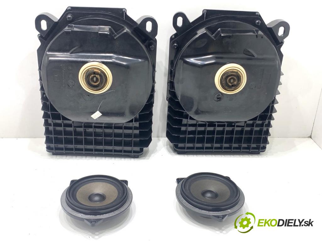 BMW E90 sedan 2005 110 kW 320 i 1995 reproduktory