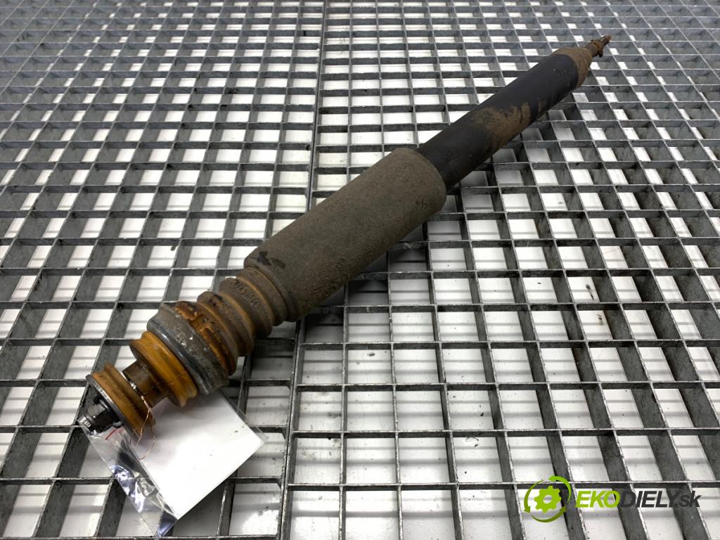 BMW E90 sedan 2005 110 kW 320 i 1995 tlumič levý zadní část