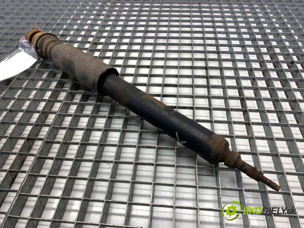 BMW E90 sedan 2005 110 kW 320 i 1995 tlumič levý zadní část