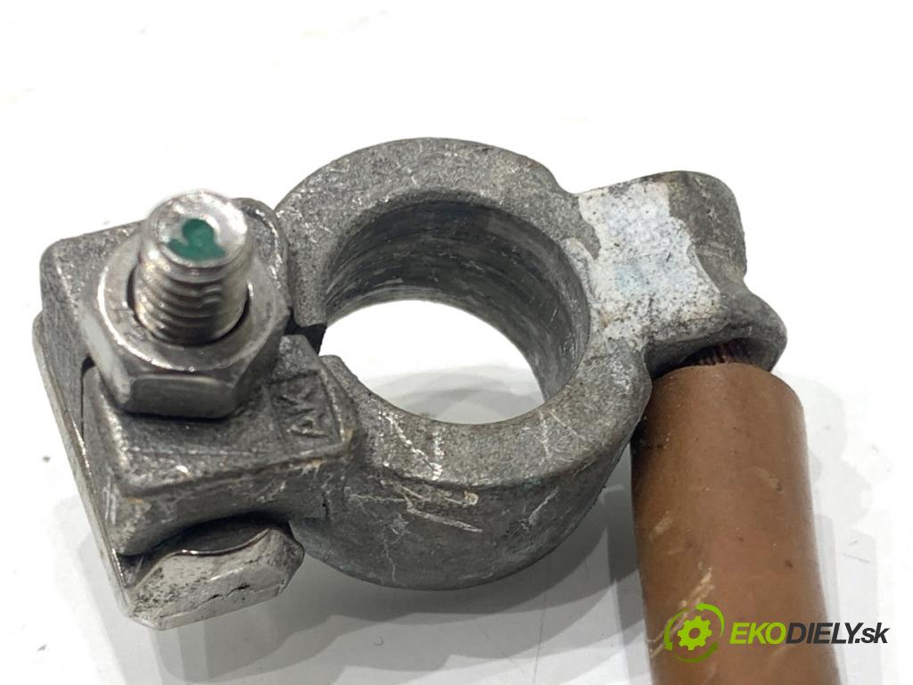 BMW E90 sedan 2005 110 kW 320 i 1995 svorka MINUS: 6938493