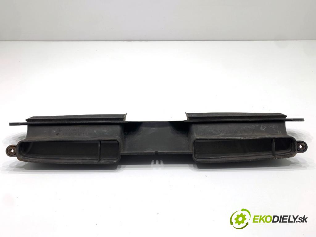 BMW E90 sedan 2005 110 kW 320 i 1995 Volant vzduchu 7541738