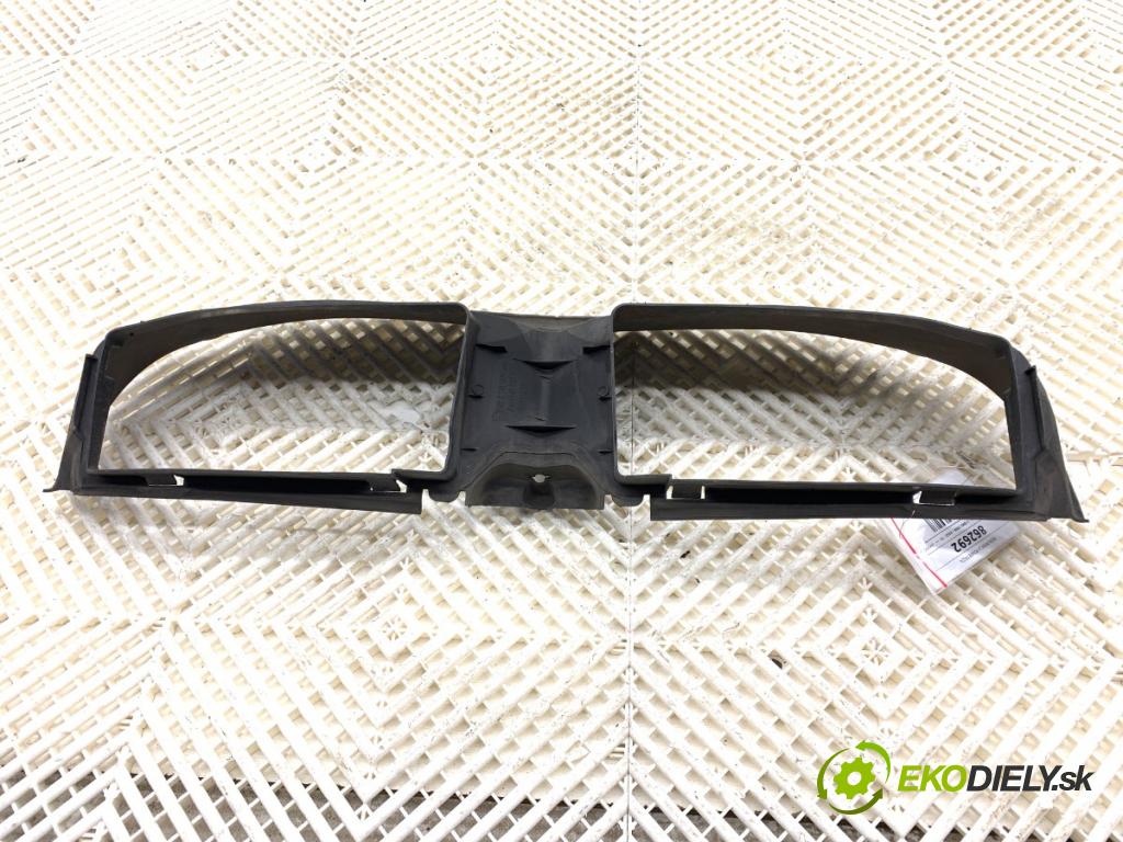 BMW E90 sedan 2005 110 kW 320 i 1995 Volant vzduchu 7134099