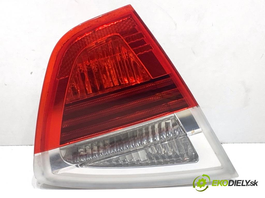 BMW E90 sedan 2005 110 kW 320 i 1995 Svetlo zad ľavá strana vnútorná 6937459 (Kľučka dverí ostatné)