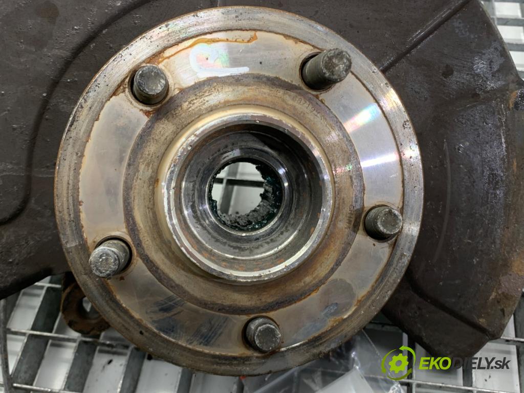 JEEP GRAND CHEROKEE WK SUV 2014 184 kW 3.0 CRD V6 4x4 2987 náboj pravý přední část