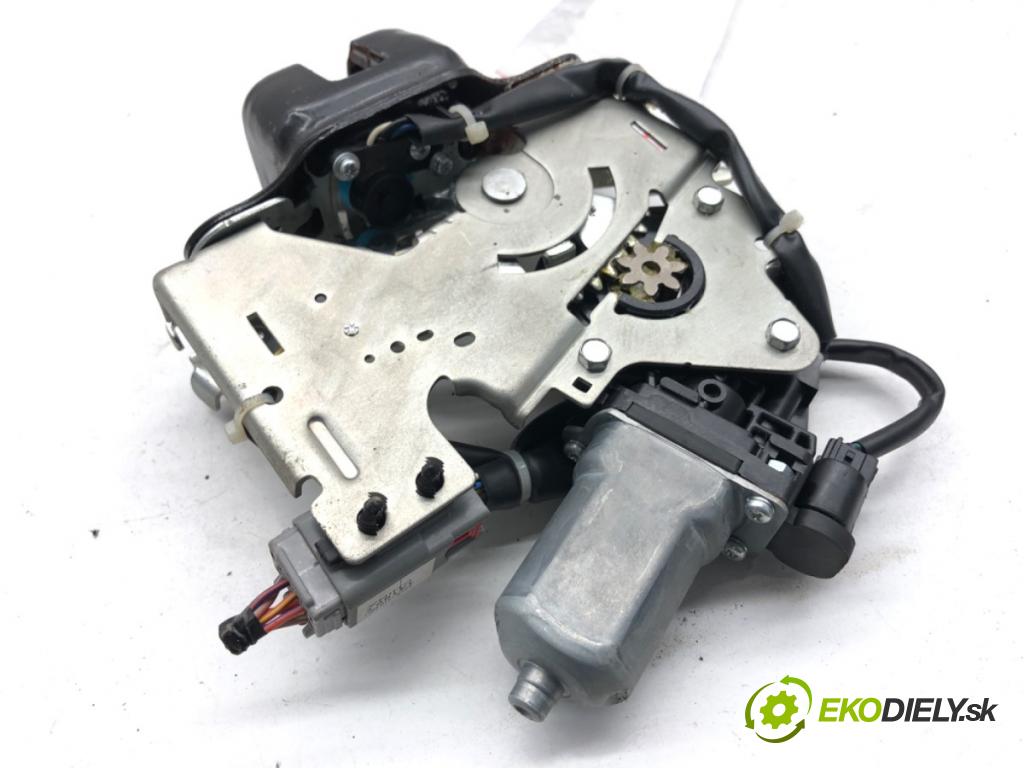 JEEP GRAND CHEROKEE WK SUV 2014 184 kW 3.0 CRD V6 4x4 2987 zámok dverí zad A95-61310-6BU