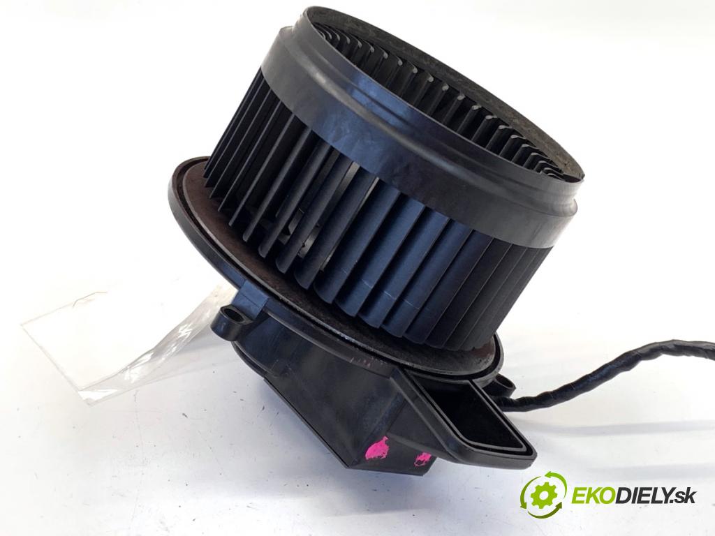 JEEP GRAND CHEROKEE WK SUV 2014 184 kW 3.0 CRD V6 4x4 2987 ventilátor kúrenia AY272700-6360