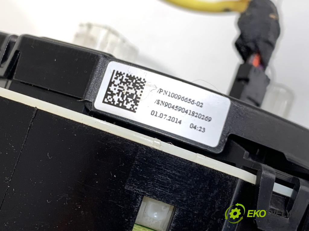 JEEP GRAND CHEROKEE WK SUV 2014 184 kW 3.0 CRD V6 4x4 2987 kroužek slimák airbag LK10240781 (Airbag)