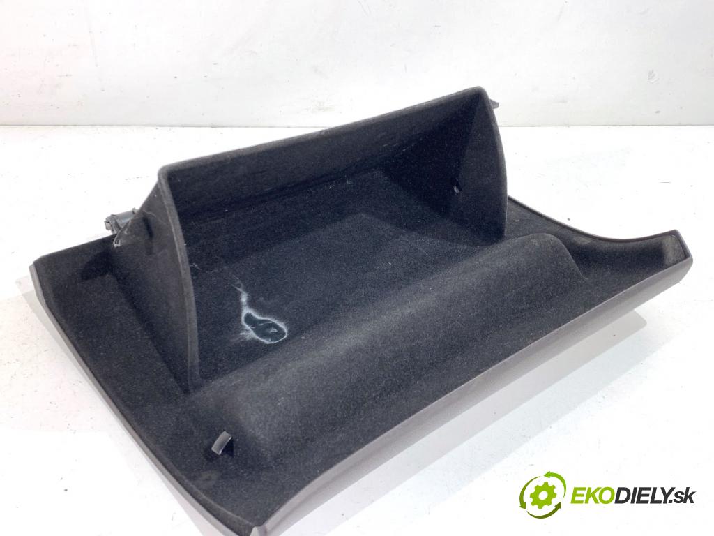 JEEP GRAND CHEROKEE WK SUV 2014 184 kW 3.0 CRD V6 4x4 2987 Priehradka, kastlík spolujazdca  (Priehradka (kastlík))