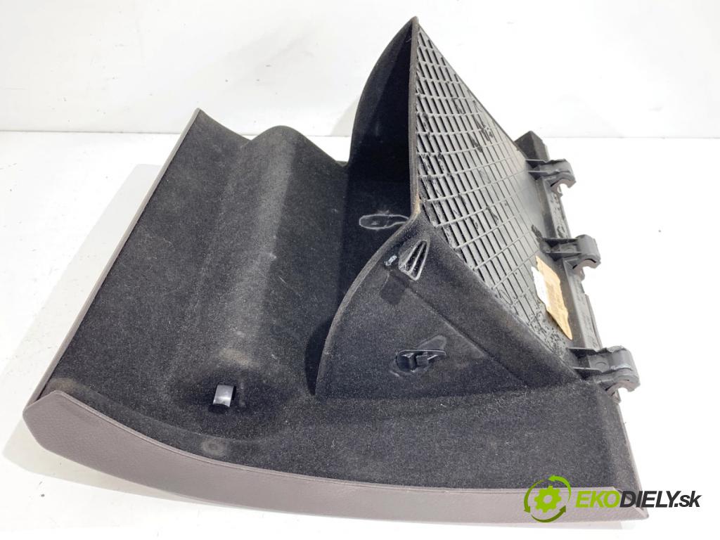 JEEP GRAND CHEROKEE WK SUV 2014 184 kW 3.0 CRD V6 4x4 2987 Priehradka, kastlík spolujazdca  (Priehradka (kastlík))