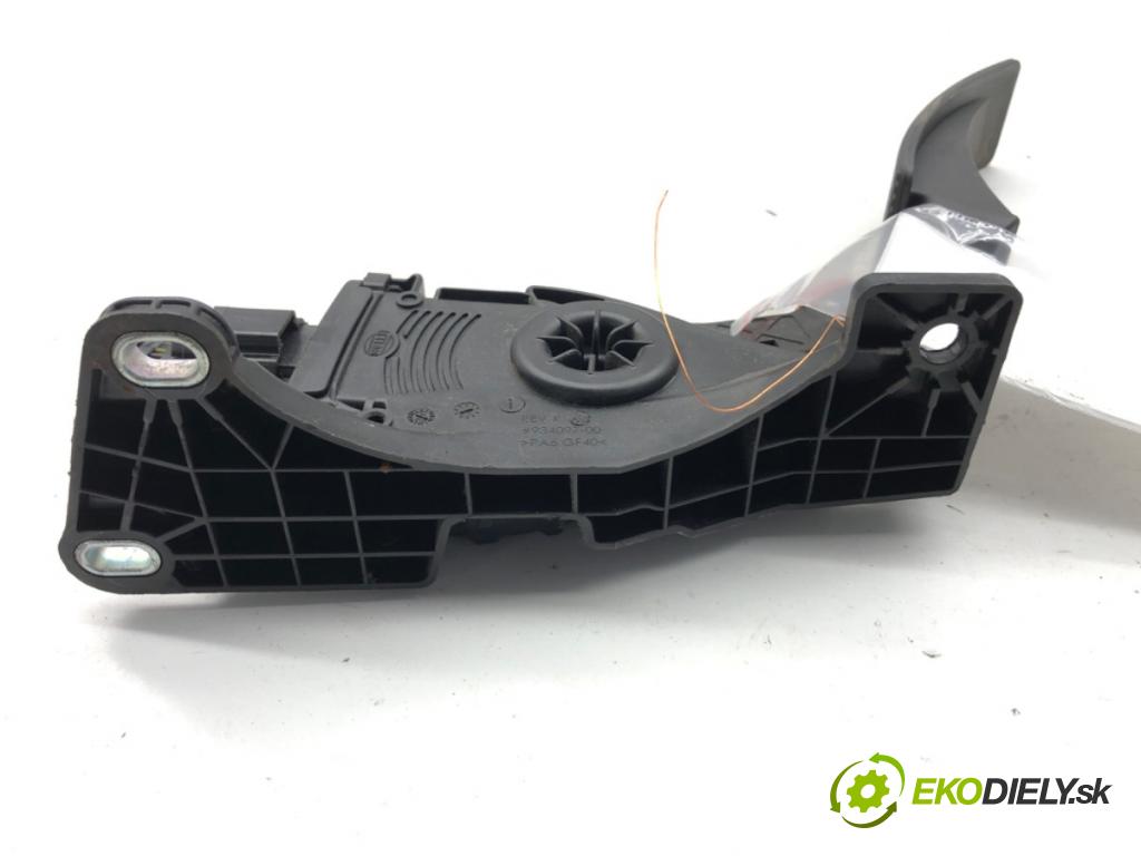 JEEP GRAND CHEROKEE WK SUV 2014 184 kW 3.0 CRD V6 4x4 2987 Potenciometer plynu 52124785AE (Potenciometer plynového pedálu)