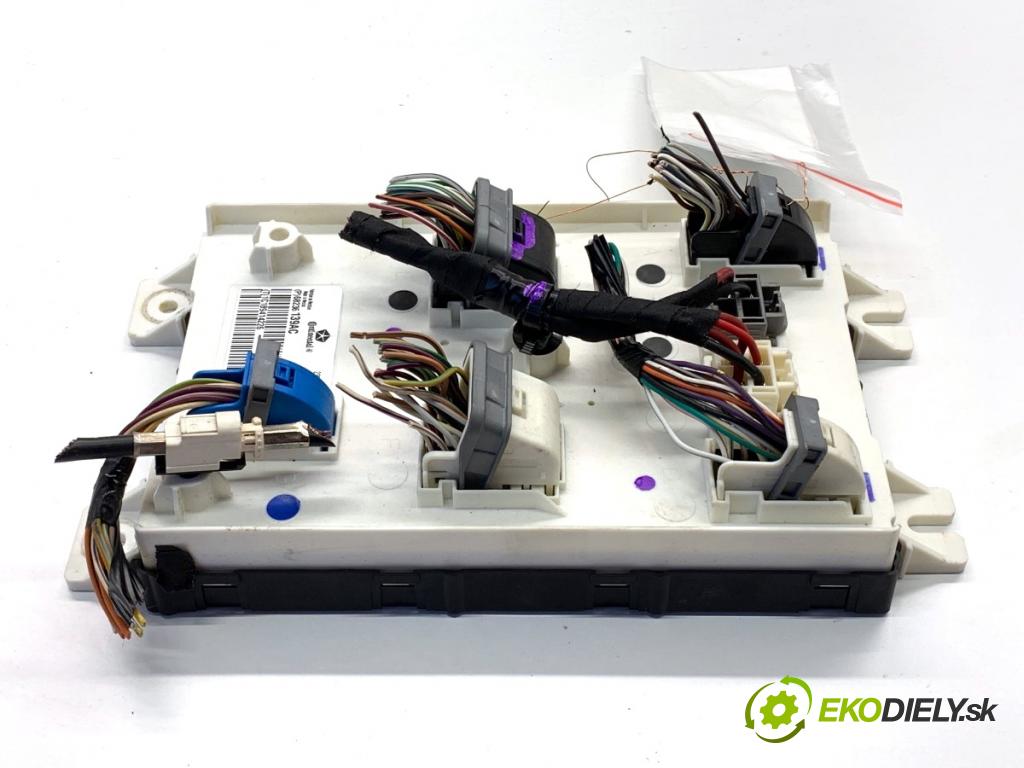 JEEP GRAND CHEROKEE WK SUV 2014 184 kW 3.0 CRD V6 4x4 2987 Modul BSI 68236139AC (Poistková skrinka)