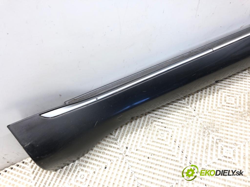 JEEP GRAND CHEROKEE WK SUV 2014 184 kW 3.0 CRD V6 4x4 2987 Lišta prahová pravy