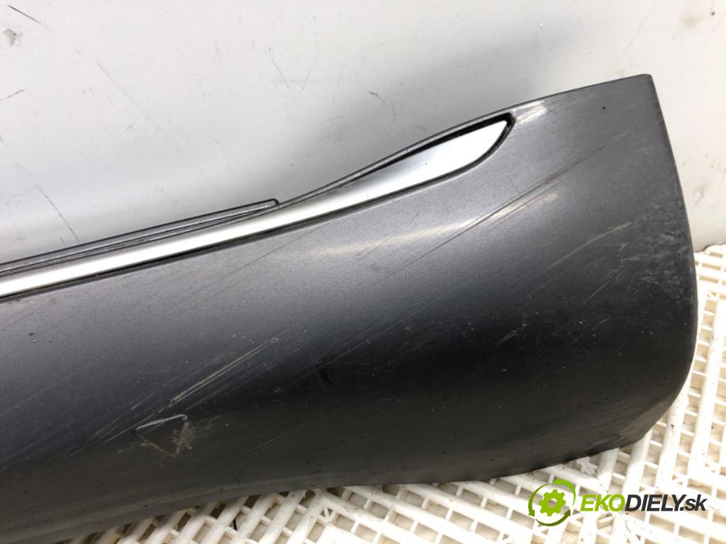 JEEP GRAND CHEROKEE WK SUV 2014 184 kW 3.0 CRD V6 4x4 2987 Lišta prahová pravy