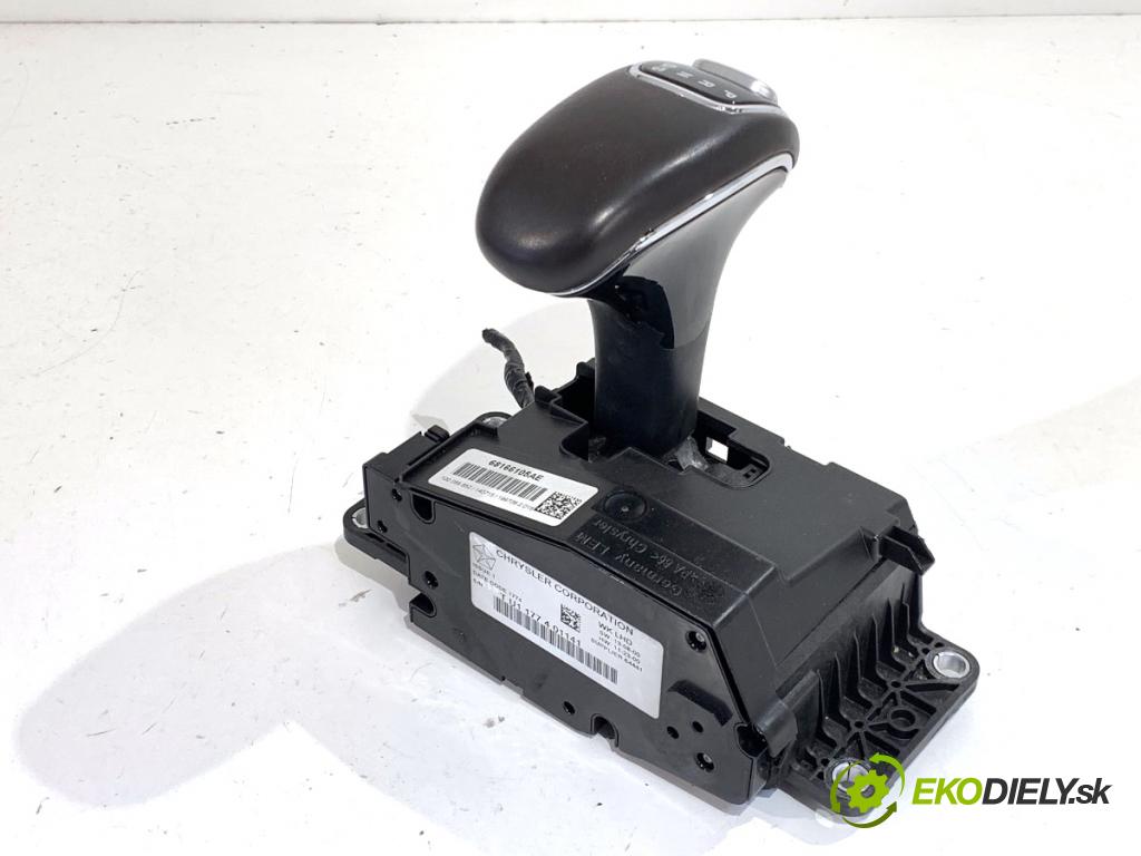 JEEP GRAND CHEROKEE WK SUV 2014 184 kW 3.0 CRD V6 4x4 2987 Kulisa 68166105AE (Rýchlostná páka (kulisa))