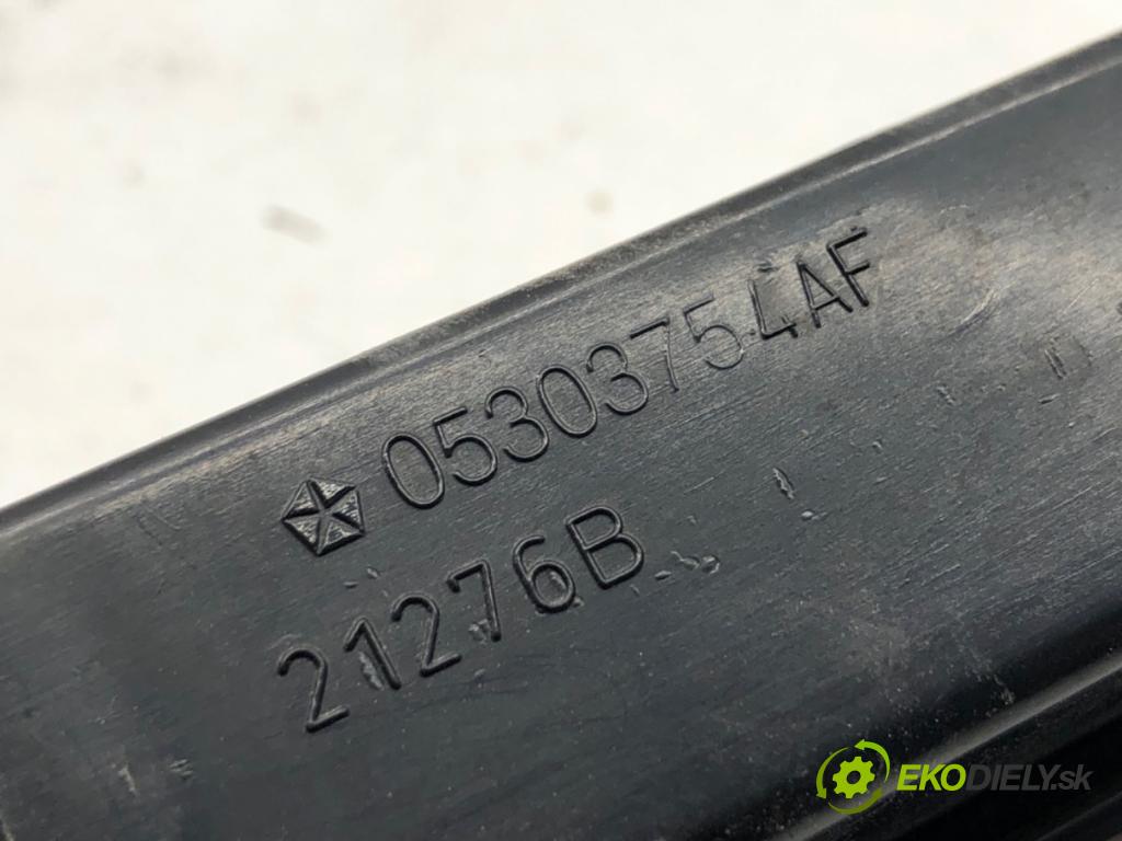 JEEP GRAND CHEROKEE WK SUV 2014 184 kW 3.0 CRD V6 4x4 2987 světlo brzdových světel 05303754AF