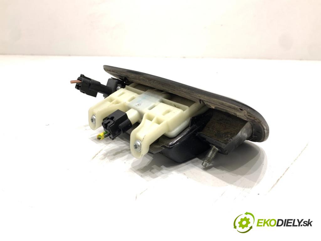 JEEP GRAND CHEROKEE WK SUV 2014 184 kW 3.0 CRD V6 4x4 2987 Kľučka dverí zad 770824AC