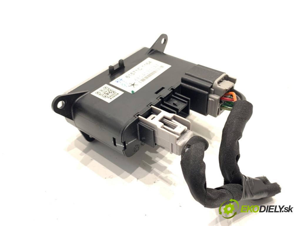 JEEP GRAND CHEROKEE WK SUV 2014 184 kW 3.0 CRD V6 4x4 2987 HNÍZDO: USB 68141322AA