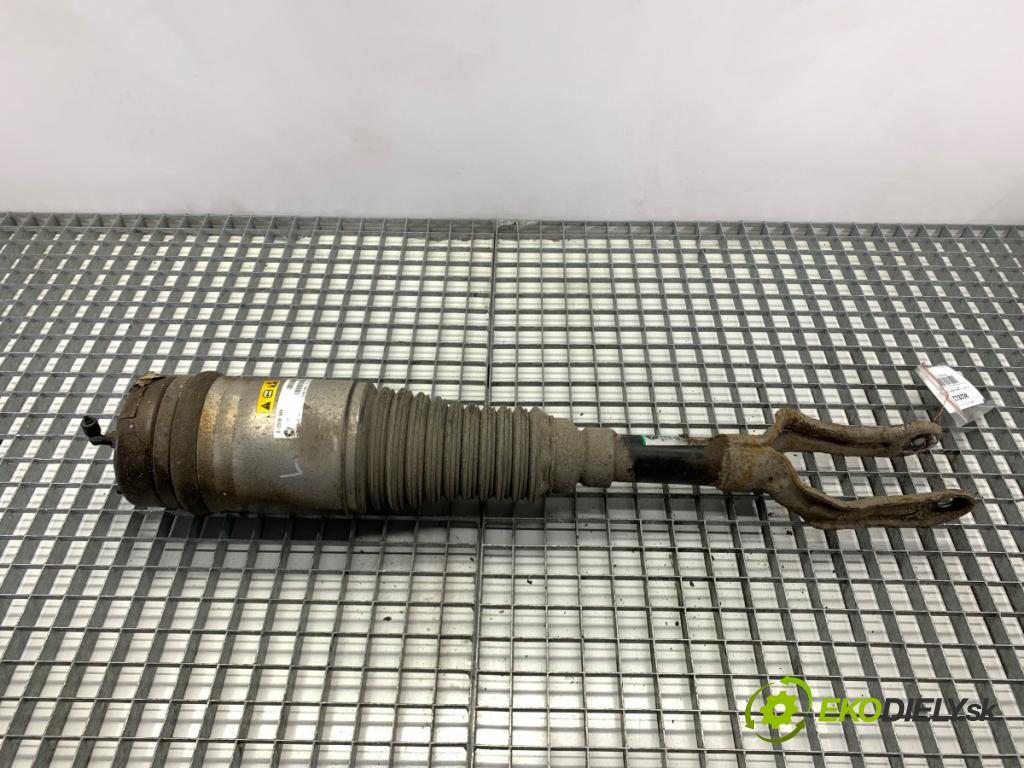 JEEP GRAND CHEROKEE WK SUV 2014 184 kW 3.0 CRD V6 4x4 2987 Tlmič ľavy predný 68231887AA